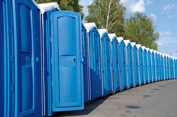 Porta potty delivery and setup in North Highlands, CA